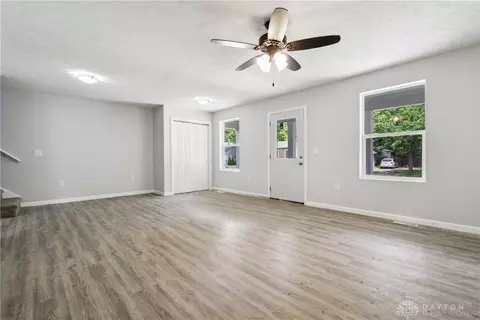 Living - 2025 Culver Ave, Kettering, OH 45420 photo 2 of 3