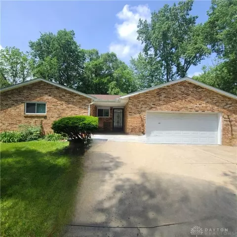 1003 Brohm Ln, Dayton, OH 45417