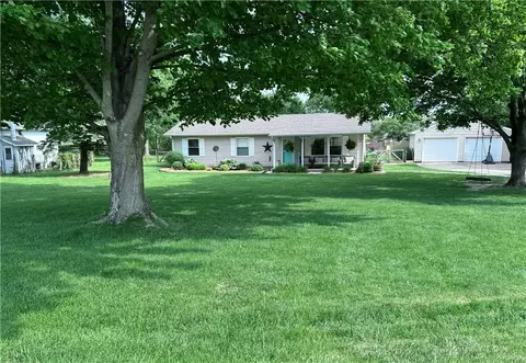 5545 W Kessler Cowl Rd, West Milton, OH 45383
