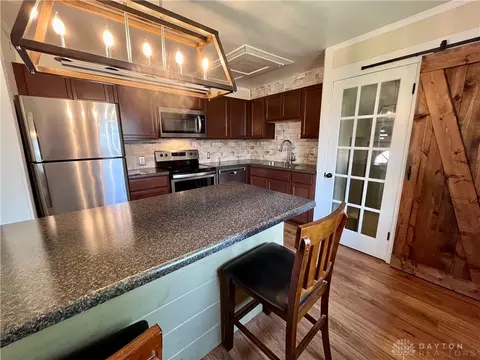 Kitchen - 817 Homestead Ave, Springfield, OH 45503 photo 3 of 4