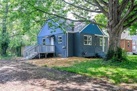 7368 Bernard Ave, Cincinnati, OH 45231 photo 3
