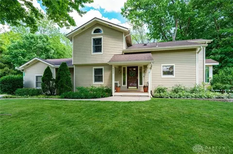 4225 Brewsters Run Ct, Bellbrook, OH 45305