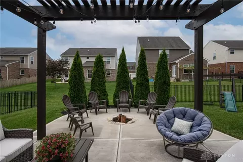 Exterior - 1605 Cedar Creek Dr, Centerville, OH 45458 photo 7 of 15