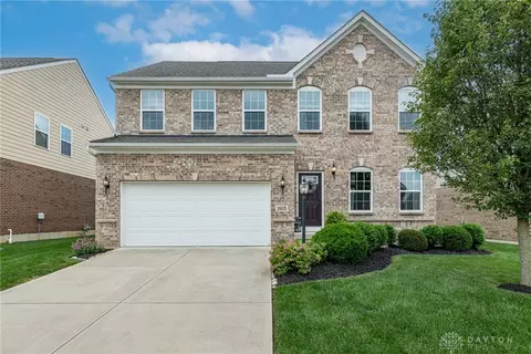 1605 Cedar Creek Dr, Centerville, OH 45458