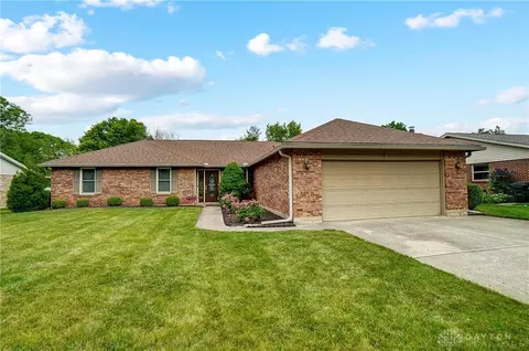2357 Oakbark St, Miamisburg, OH 45342