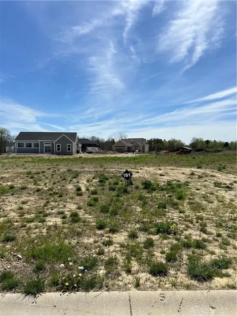 9252 Chaumont Ave, Clearcreek Twp, OH 45458