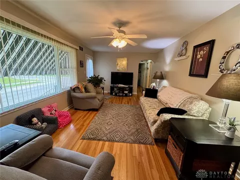753 Bellevue Ave, Springfield, OH 45503 photo 2