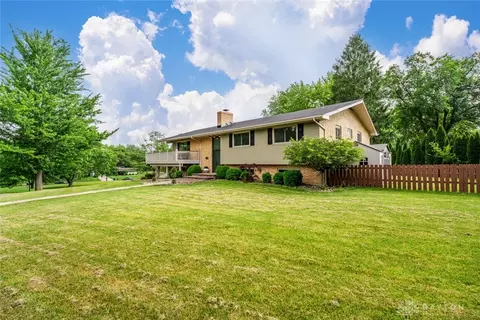 2798 Edwin Dr, Dayton, OH 45434