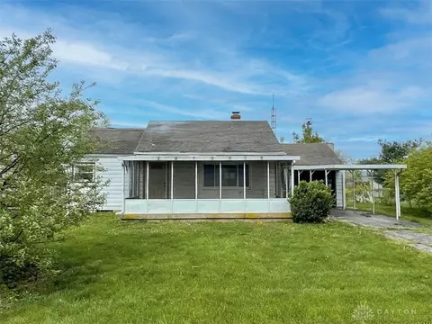 225 S State St, Verona, OH 45378