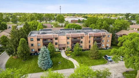 1361 Tattersall Rd, Dayton, OH 45459