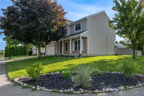 2390 Spyglass Ct, Fairborn, OH 45324