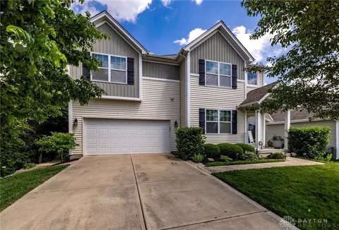 1898 Greentree Meadows Dr, Lebanon, OH 45036