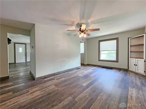 5485 S Pitchin Rd, Springfield, OH 45502 photo 9