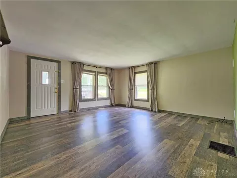 5485 S Pitchin Rd, Springfield, OH 45502 photo 7