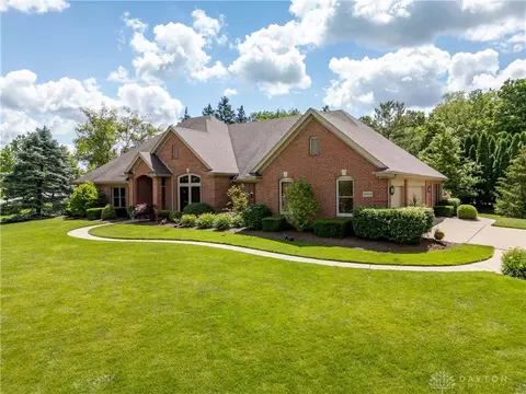 10600 Chestnut Hill Ln, Washington Township, OH 45458