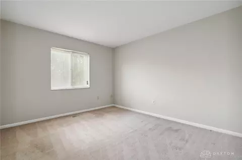 5630 W Coach Dr #E, Dayton, OH 45440 photo 19