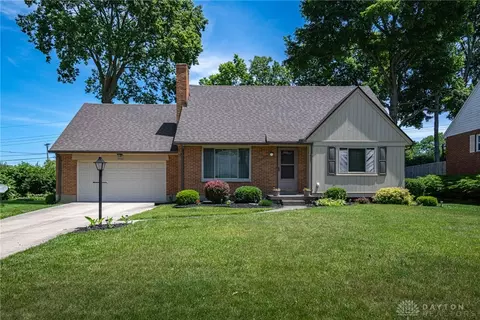 5400 Cornwall Dr, Dayton, OH 45415