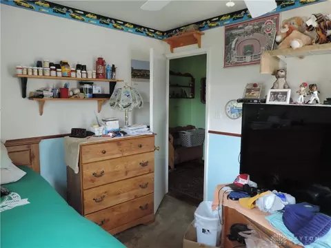 Bedroom - 1663 Darst Ave, Dayton, OH 45403 photo 2 of 4