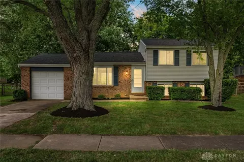 3870 Irwin Simpson Rd, Mason, OH 45040
