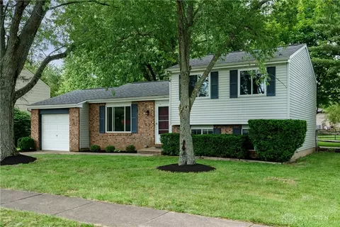 3870 Irwin Simpson Rd, Mason, OH 45040 photo 2