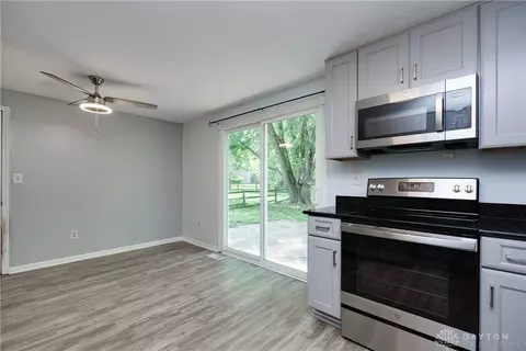 3870 Irwin Simpson Rd, Mason, OH 45040 photo 4