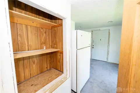901 N Burnett Rd, Springfield, OH 45503 photo 6