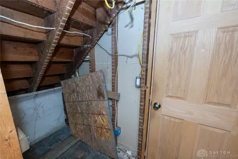 901 N Burnett Rd, Springfield, OH 45503 photo 15