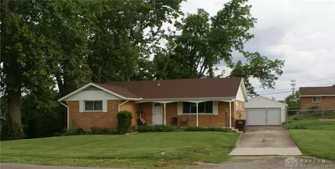 2092 Neff Rd, Dayton, OH 45414