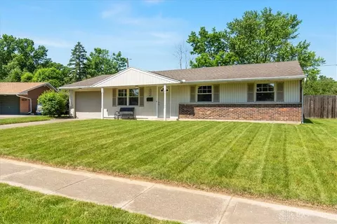 5735 Pennywell Dr, Huber Heights, OH 45424