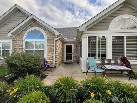 4612 Cobblestone Dr, Tipp City, OH 45371