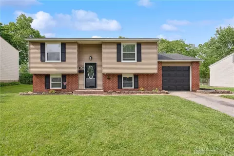 138 Lexington Farm Rd, Englewood, OH 45322