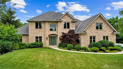 Exterior - 7691 Deer Path Ct, Springboro, OH 45066 photo 4 of 9
