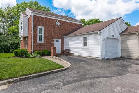 6470 Harrison Ct, Centerville, OH 45459