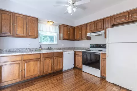 6470 Harrison Ct, Centerville, OH 45459 photo 8