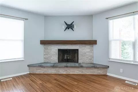 6470 Harrison Ct, Centerville, OH 45459 photo 5