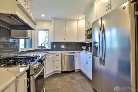 515 N Broadmoor Blvd, Springfield, OH 45504 photo 15