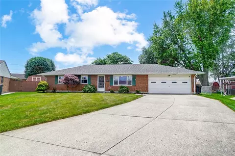 22 Terrence Ct, Dayton, OH 45449