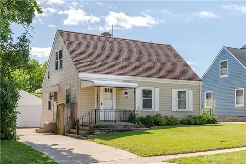 1950 W Bataan Dr, Kettering, OH 45420