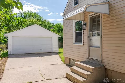 1950 W Bataan Dr, Kettering, OH 45420 photo 49