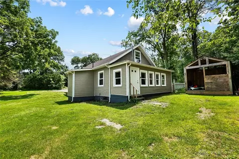 Exterior - 1135 S River St, Franklin, OH 45005 photo 3 of 5