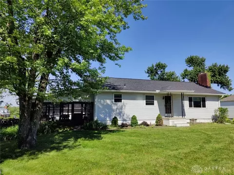 2399 Grange Hall Rd, Dayton, OH 45431