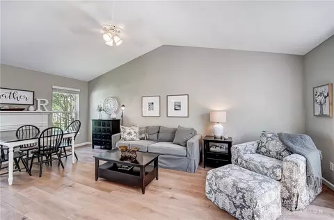 Living - 115 Pursley Ln, Springboro, OH 45066 photo 2 of 2