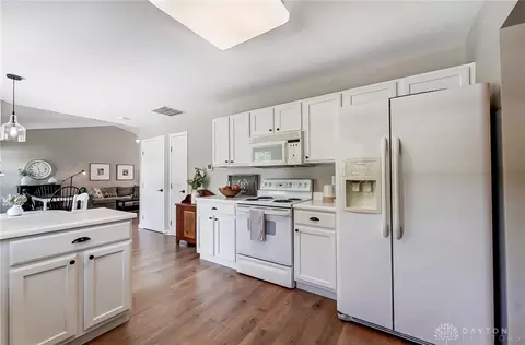 Kitchen - 115 Pursley Ln, Springboro, OH 45066 photo 6 of 8