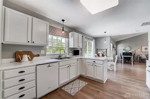 Kitchen - 115 Pursley Ln, Springboro, OH 45066 photo 8 of 8