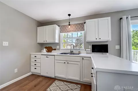 Kitchen - 115 Pursley Ln, Springboro, OH 45066 photo 3 of 8