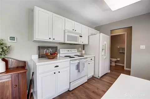 Kitchen - 115 Pursley Ln, Springboro, OH 45066 photo 2 of 8