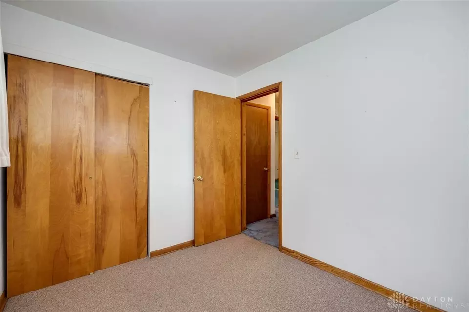 Bedroom - 2328 Acorn Dr, Kettering, OH 45419 photo 5 of 6