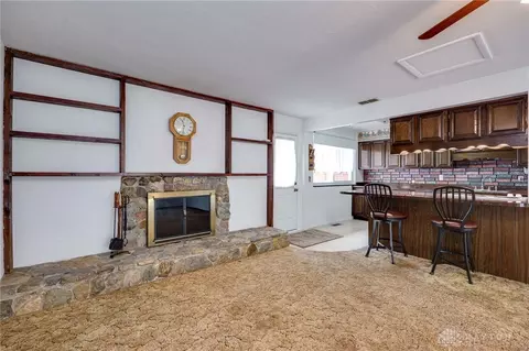 Living - 2328 Acorn Dr, Kettering, OH 45419 photo 1 of 10