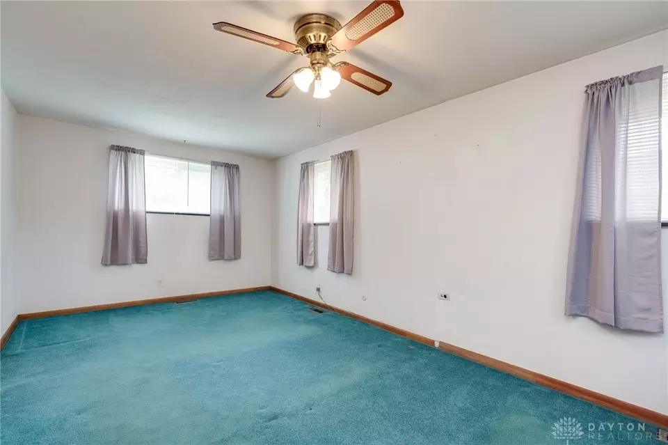 Bedroom - 2328 Acorn Dr, Kettering, OH 45419 photo 1 of 6