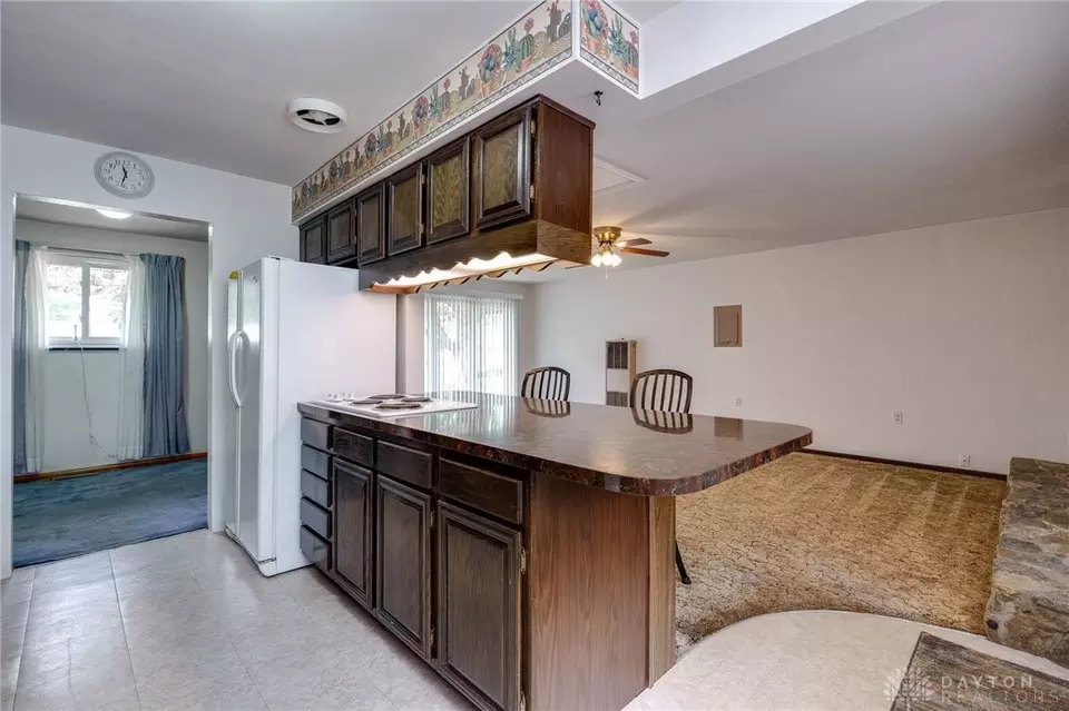 Kitchen - 2328 Acorn Dr, Kettering, OH 45419 photo 6 of 6